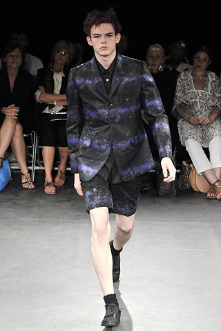 Comme des Garcons / - 2009